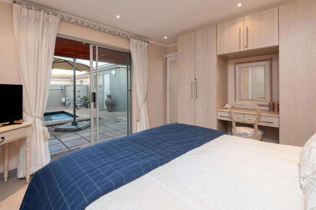 Hermanus Haven, Entire Home, On The Sea, Private Pool, Secure Exteriör bild
