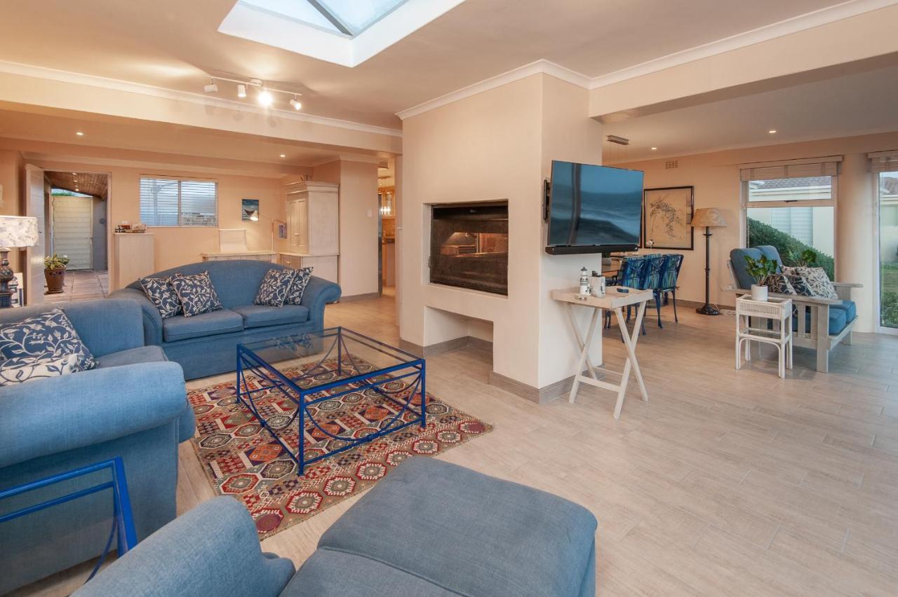 Hermanus Haven, Entire Home, On The Sea, Private Pool, Secure Exteriör bild